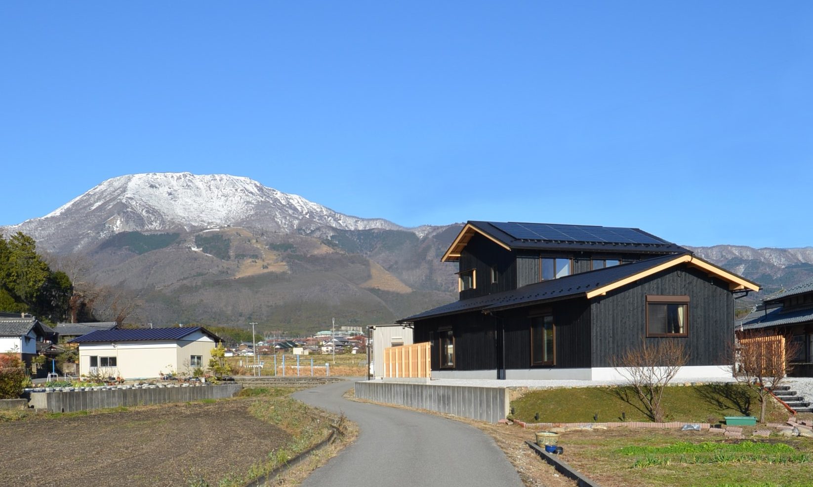 〜伊吹山と里山につつまれて〜<br>  「天満の家」　ゼロエネルギー住宅